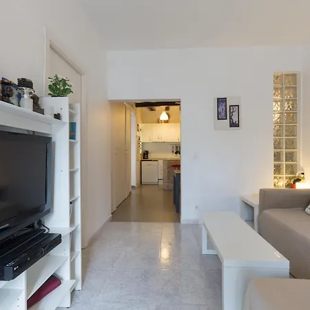 Apartament Denis Salva Montjuic *