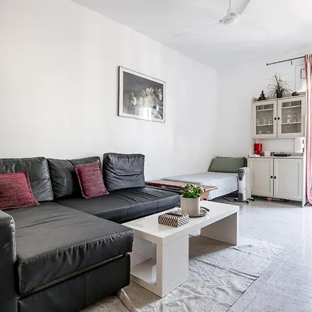 Apartment Denis Salva Montjuic *