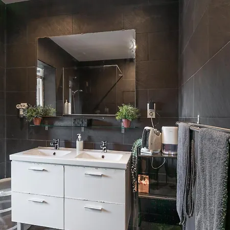 Denis Salva Montjuic Apartment *